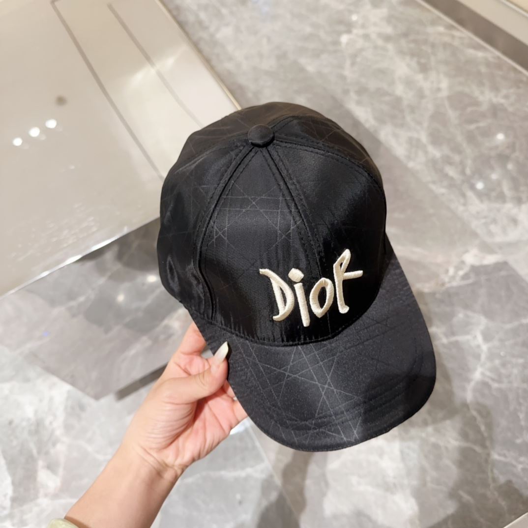 Christian Dior Caps